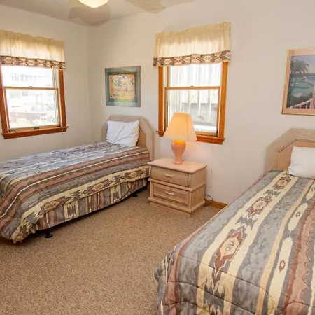 Cp4, Crown Palace- Oceanside, Hot Tub, Close To Beach, Community Pool